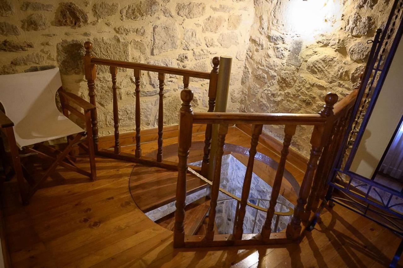 Traditional Stone Mezonete Krousonas  Extérieur photo